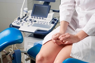 Ginekološki Paket Extra: ginekološki ultrazvuk, PAPA test, kolposkopija, cervikalni i vaginalni bris sa candidom i antibiogramom, hormoni štitne žlezde (FT3, FT4, TSH) i kompletna krvna slika sa leukocitarnom formulom
